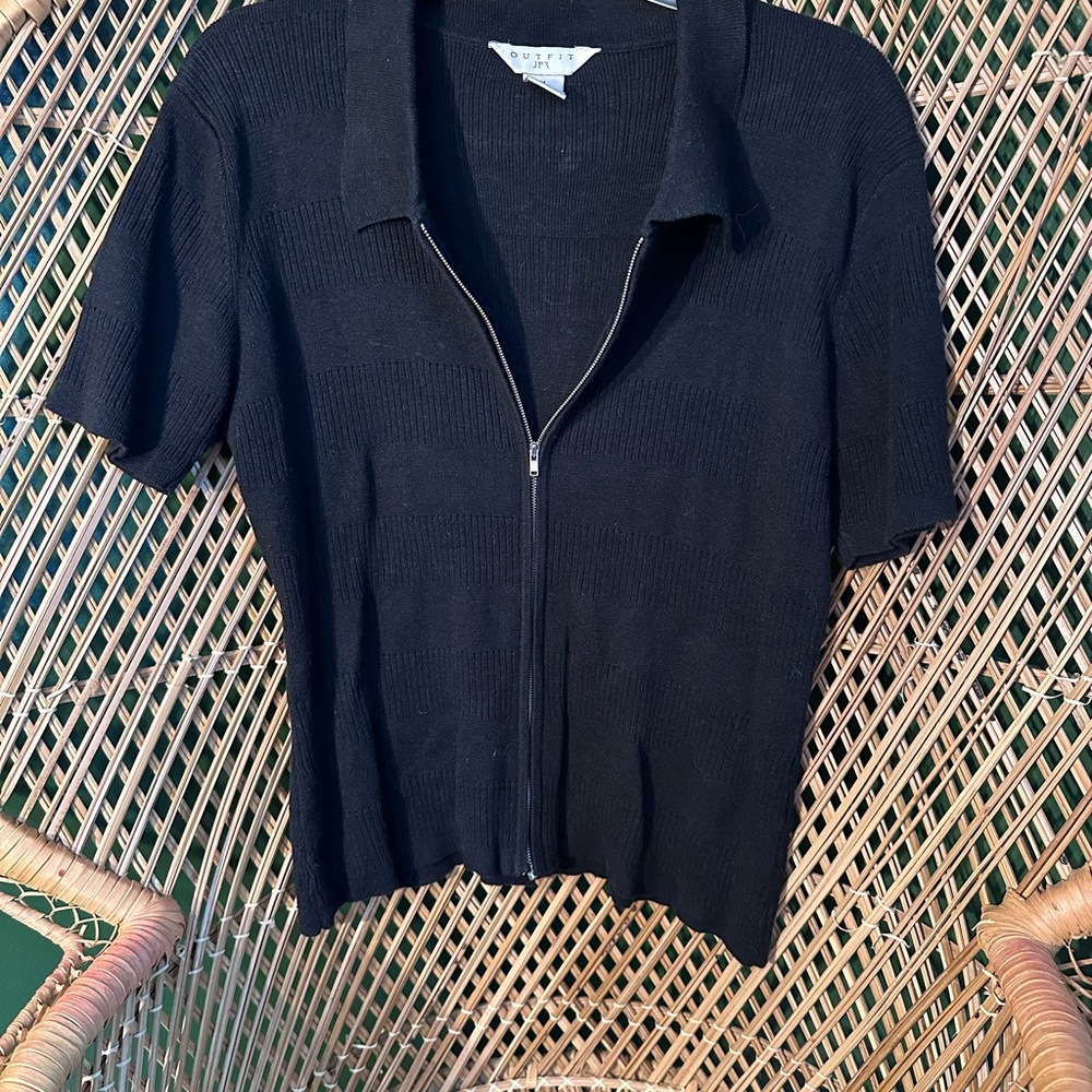 Black Zip-Up Short Sleeve Top